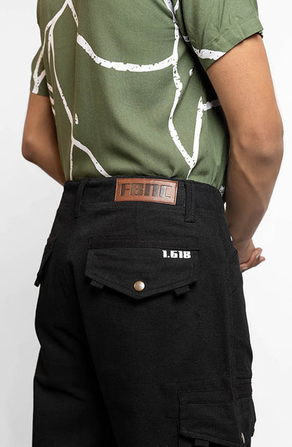 Noir Baggy Cargo Pants